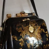 ۳ عدد کیف و مجسمه