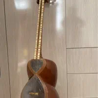 تار شناسنامهدار ساخته استاد(منوچهر غیاثوند)|سازهای سنتی|کرمانشاه, |دیوار