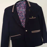 کت بچگانه کاملا سالم و نو و تمیز و قشنگ