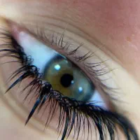 کاشت مژه تخصصی با ماندگاری بالا (ملک شهر)