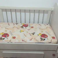 تخت وکمد بچه