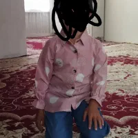 قالی قرمز فروشی