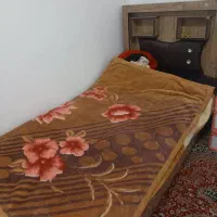 تخت تک‌نفره