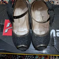 کفش ولباس دخترانه|کفش و لباس بچه|ری, دیلمان|دیوار