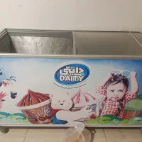 یخچال بستنی