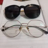 دو عدد عینک