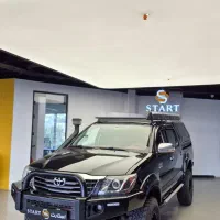 تویوتا هایلوکس مدل ۲۰۱۵ استثنایی با لوازم