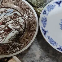 تعدادی وسایل قدیمی مجسمه برنجی