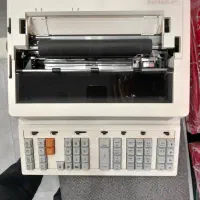 ماشین حساب و نرم افزار دو منظوره آکبند