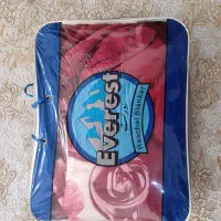 تعدادی پتو یک نفره|رختخواب، بالش، پتو|اسلامشهر, باغ فیض|دیوار