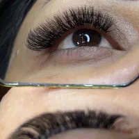 نیازمند مدل اکستنشن مژه فقط با هزینه مواد|خدمات آرایشگری و زیبایی|شیراز, شهرک ولیعصر|دیوار