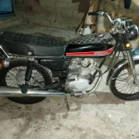 موتور125پلاک ملی مدارک کامل موتور دارد