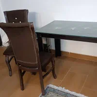 میز ناهار خوری با صندلی