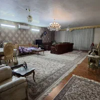 ۱۷۰متر ۴خواب طبقه همکف پرنور کم واحد|فروش آپارتمان|اصفهان, بهارستان|دیوار