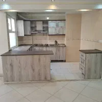 ۸۶ متر فول امکانات گذر ۱۰ متر ارزنده