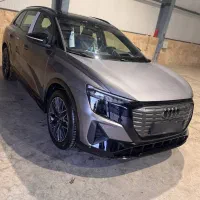 آئودی Audi Q5 تیتانیوم