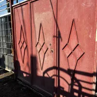 درب ورودی ماشین رو