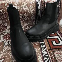 بوت|کیف، کفش، کمربند|قم, امامزاده ابراهیم|دیوار