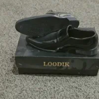 کفش نو|کیف، کفش، کمربند|شوش, |دیوار