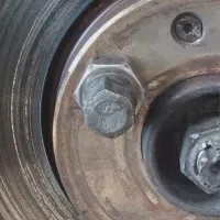 تراش دیسک ترمز روکار(درجا) تراش دیسک ترمز زرین|خدمات موتور و ماشین|اصفهان, گرکان|دیوار