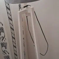 آباژورایستاده