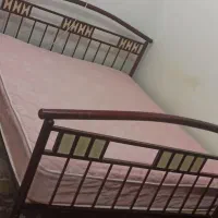 تخت. دو نفر.ه