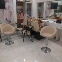 لوازم اریشگا صندلی اینه کمد میز