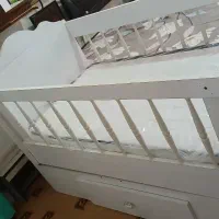 تخت نوزاد