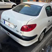 پژو ۲۰۶ sd مدل ۱۳۸۸ بدون رنگ شدگی