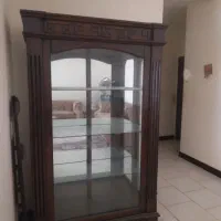 ویترین چوب گردو