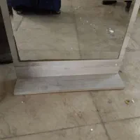 پرده ‌تخت و تشک آینه دستشویی تلویزیون