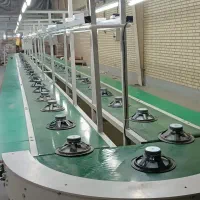 نیروی کار آقا با مزایا و جای خواب