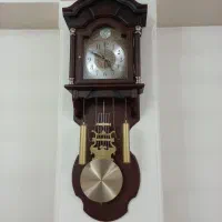 ساعت و میز