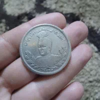 سکه نقره اصل هستش.انگشتره هم نقره هستن.