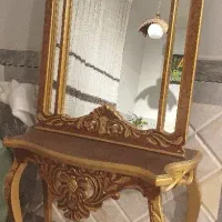 آینه و کنسول سلطنتی در حد نو تخفیف دار فروش فوری