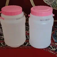 تعداد زیادی دبه ماست شسته شده و تمیز ، قیمت توافقی