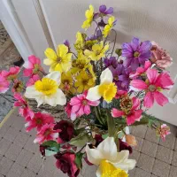 ۱۱ شاخه گل مصنوعی سالم