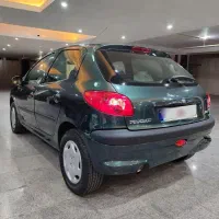 206 مدل ۸۱ سالم