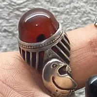 انگشتر نقره کهنه دستساز عقیق و یاقوت موزونایت
