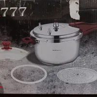 زودپز کاملا نو و اکبند