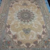 یک جفت فرش ۱/۵در۱دارم بسیار زیبا