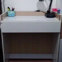 میز تحریر، میز آرایشی