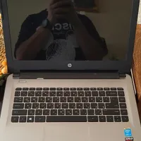 لپ تاپ hp.  ۱۴ اینچ