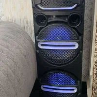 اسپیکر خانگی دارای رقص نور