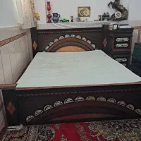 تخت دونفره باتشک در حد نو|تخت و سرویس خواب|خمینیشهر, |دیوار