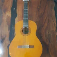 گیتار یاماها c40