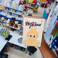 عروسک لبوبو مدل کوکا کولا و Have A. Seat|کلکسیون و سرگرمی|اصفهان, قلعه طبره|دیوار