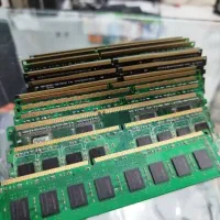 تعدادی قطعات ضایعات کامپیوتر