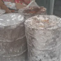 ۴ الی ۵ بشکه و ۲ عدد فرغون