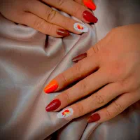 کاشت ترمیم ژلیش لمینت ناخن با تخفیف|خدمات آرایشگری و زیبایی|شاهین‌شهر, عطار|دیوار